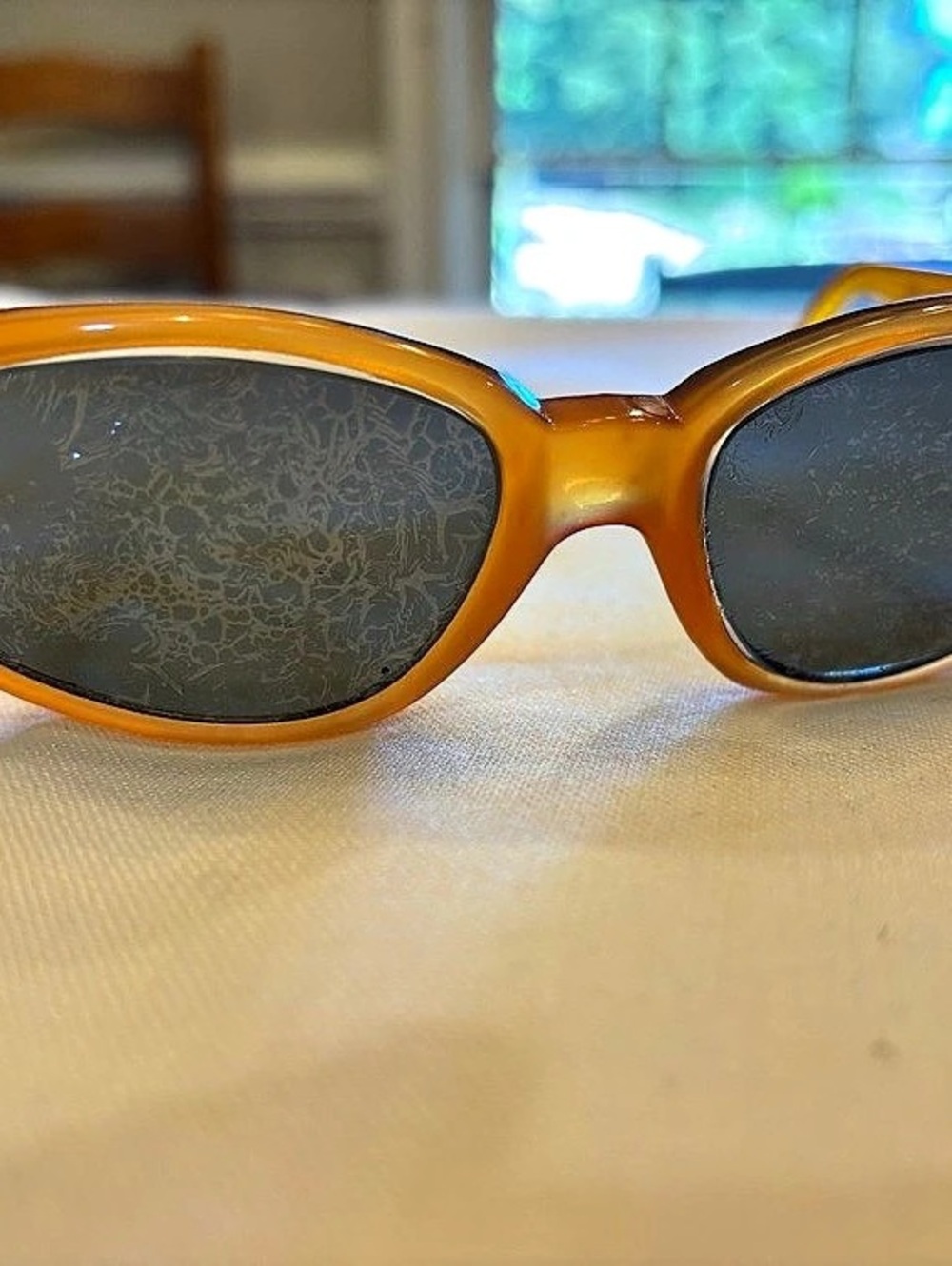 Gianni Versace MOD. 408 Sunglasses Orange Brown Size One Size - need new lens -